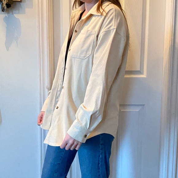 Fall or Spring Shacket - Picture 4 of 4